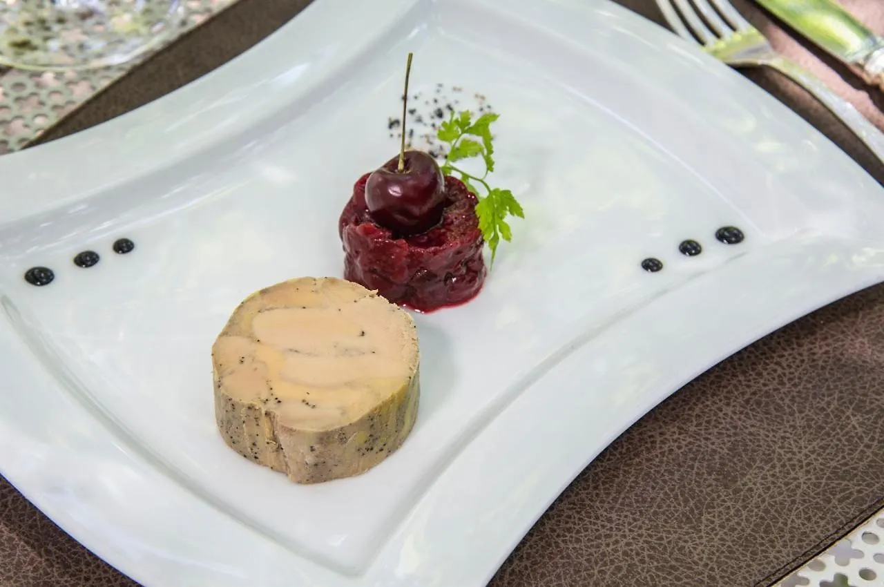 Les Florets Gigondas Hotel